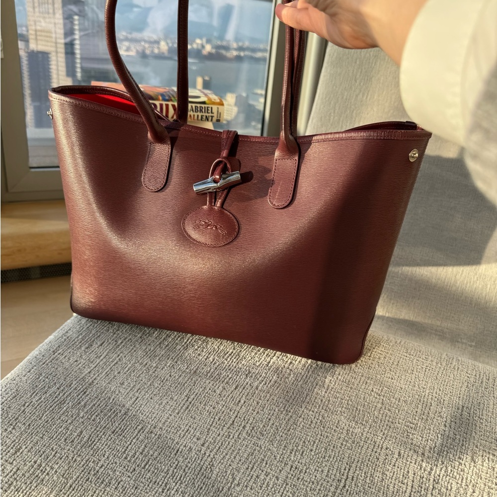 Longchamp Roseau Elegant Burgundy and Red interior Leather Tote Bag - Picture 3 of 8